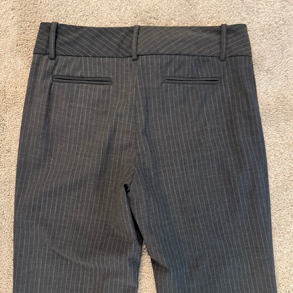 Banana Republic Martin Fit Pinstripe Work Slacks – Slate Gray – Size 6 - Picture 6 of 8